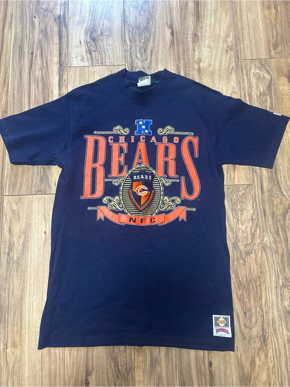 Vintage 90s Nutmeg Chicago Bears Embroidered Tee XL
